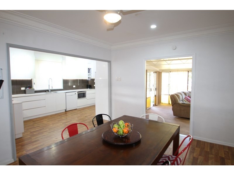 5 Devine Street, Harristown QLD 4350