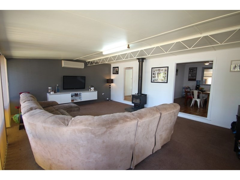 5 Devine Street, Harristown QLD 4350