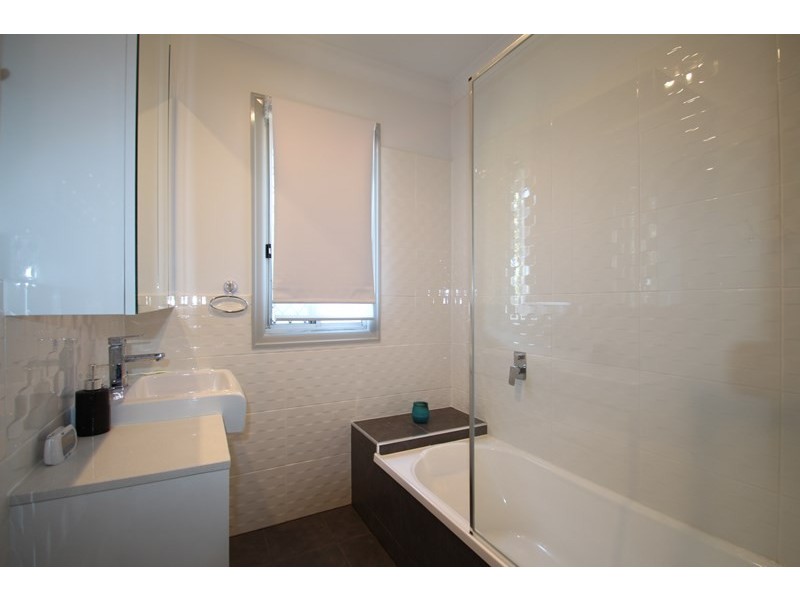 5 Devine Street, Harristown QLD 4350