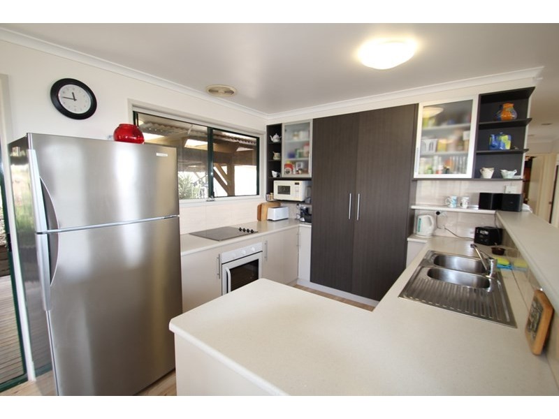 27 Emmanulla Drive, Kingsthorpe QLD 4400