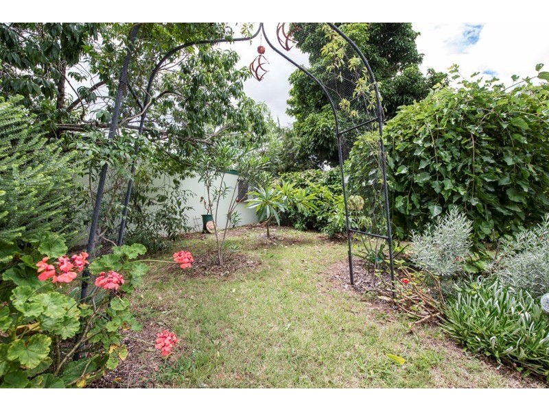 10 Gladstone Street, Newtown QLD 4350