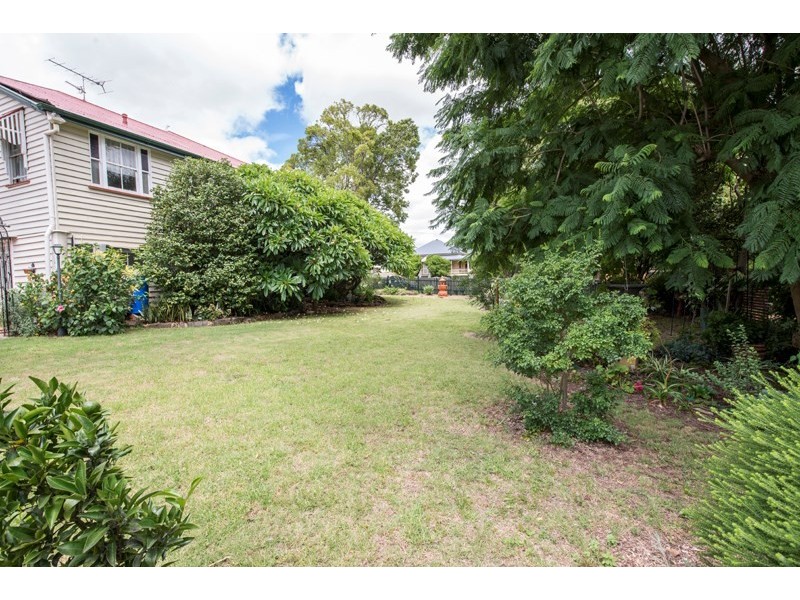 10 Gladstone Street, Newtown QLD 4350