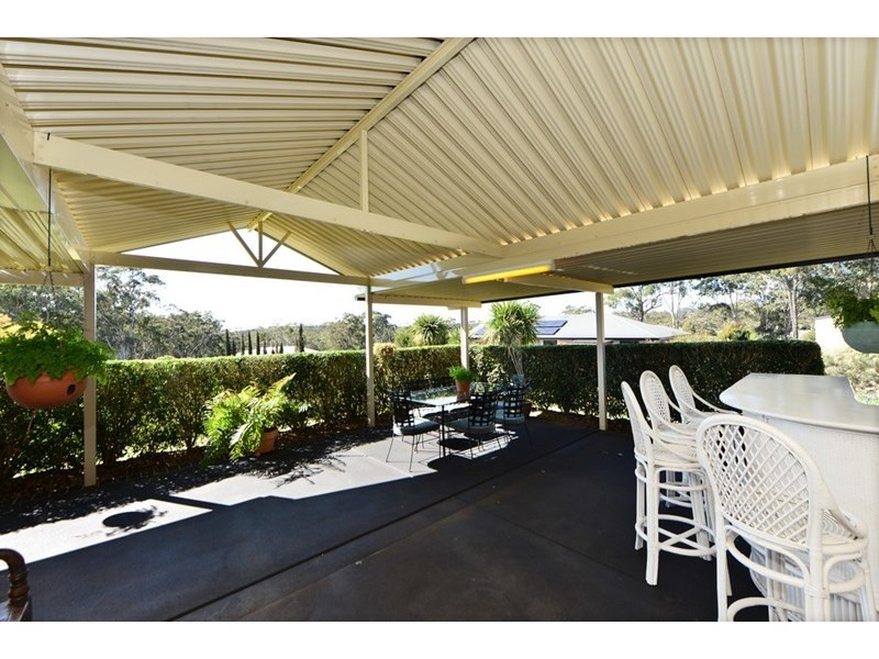 4 Holly Avenue, Highfields QLD 4352