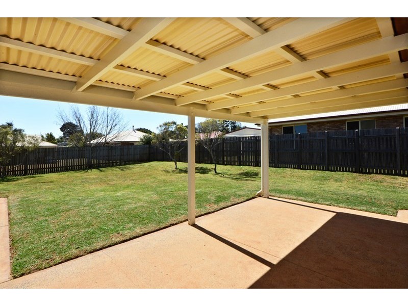 15 Gundry Court, Kearneys Spring QLD 4350