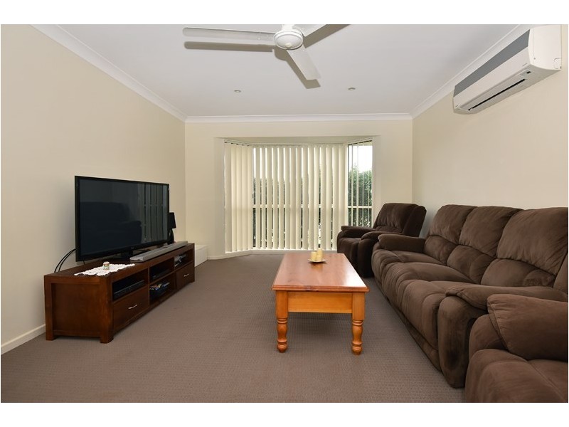 2 Deller Close, Middle Ridge QLD 4350