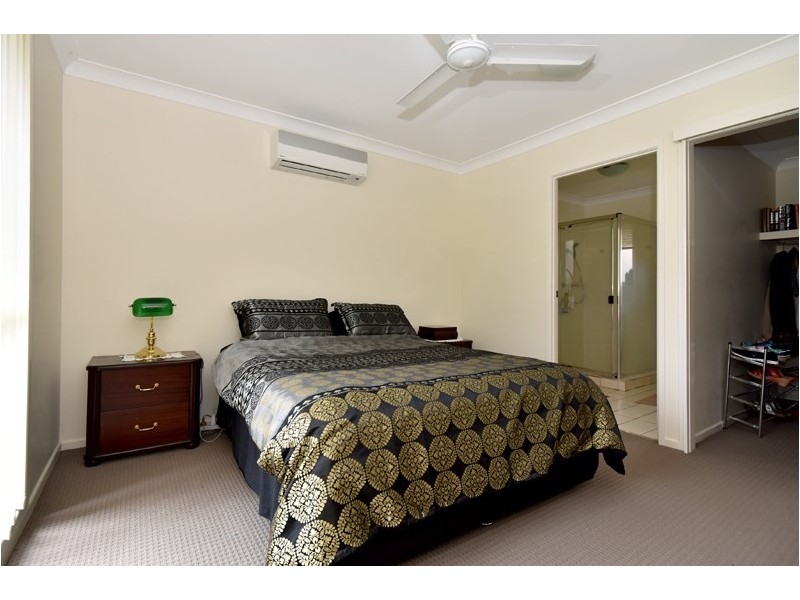 2 Deller Close, Middle Ridge QLD 4350