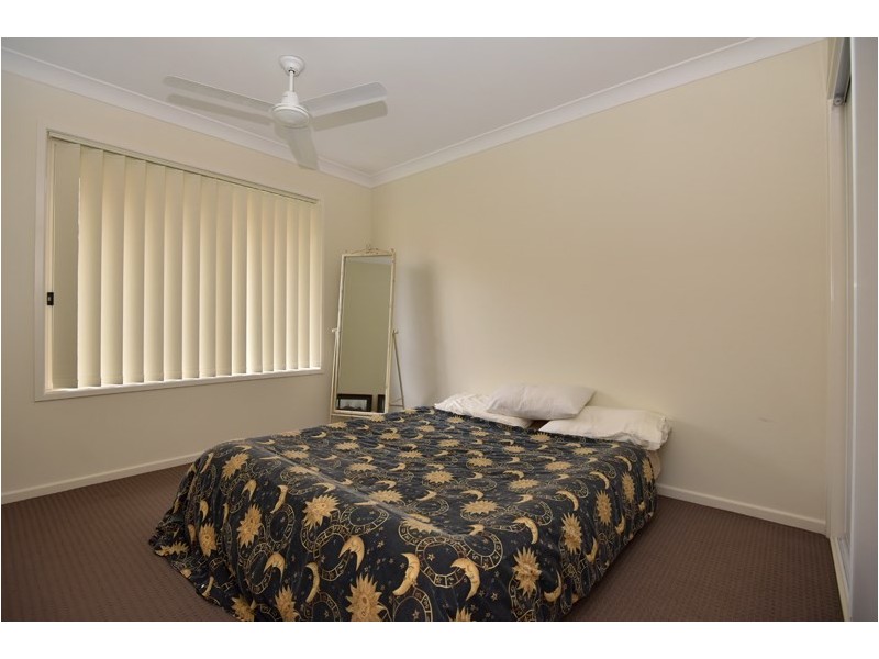 2 Deller Close, Middle Ridge QLD 4350
