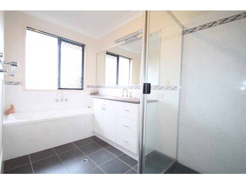 37 Catherine Crescent, Kingsthorpe QLD 4400