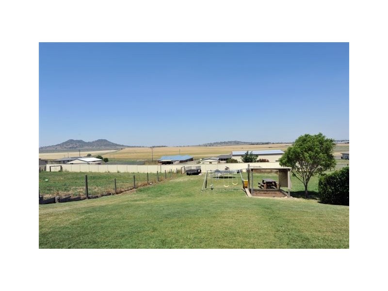 37 Catherine Crescent, Kingsthorpe QLD 4400