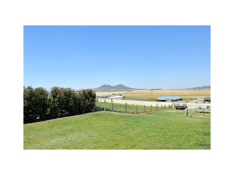 37 Catherine Crescent, Kingsthorpe QLD 4400