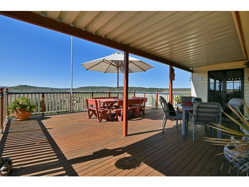 11 Lynda Court, Glencoe QLD 4352