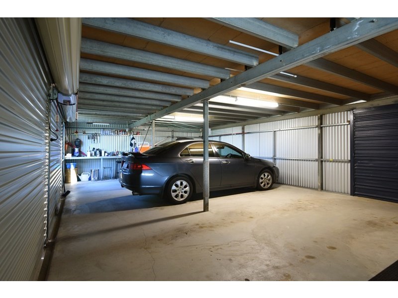 11 Lynda Court, Glencoe QLD 4352