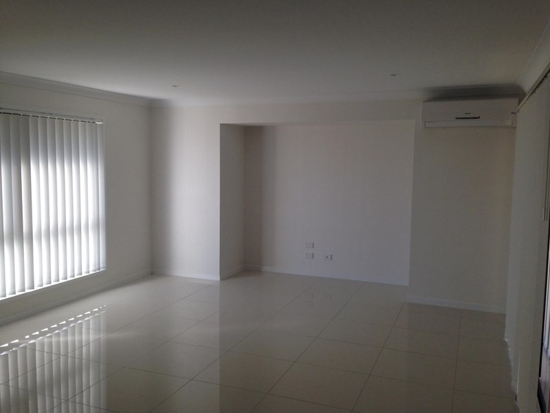 17 Cashmore Street, Wyreema QLD 4352