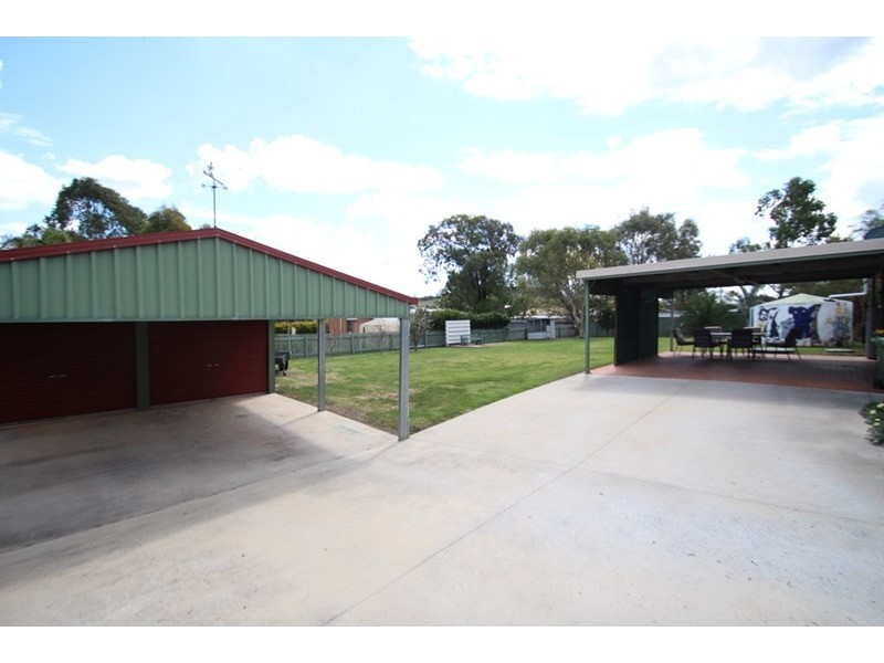 13 Petersens Road, Kingsthorpe QLD 4400