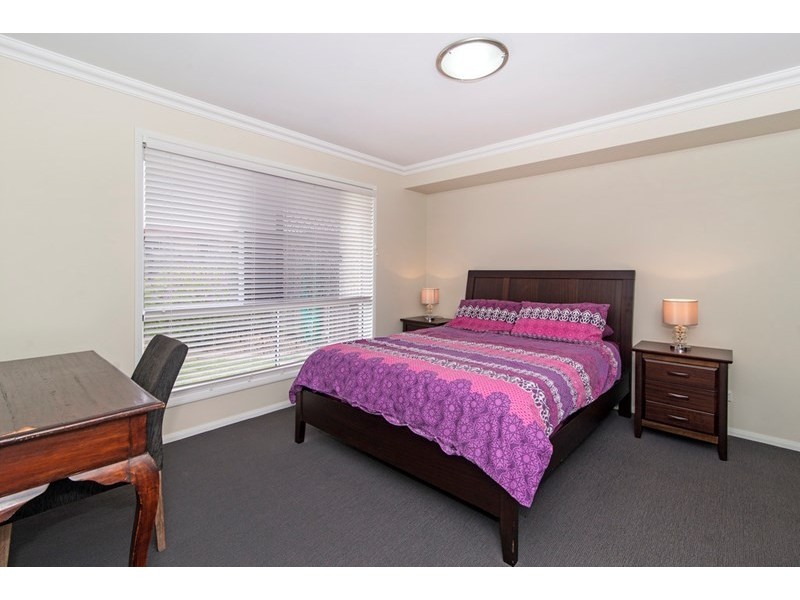 2 Wren Street, Highfields QLD 4352