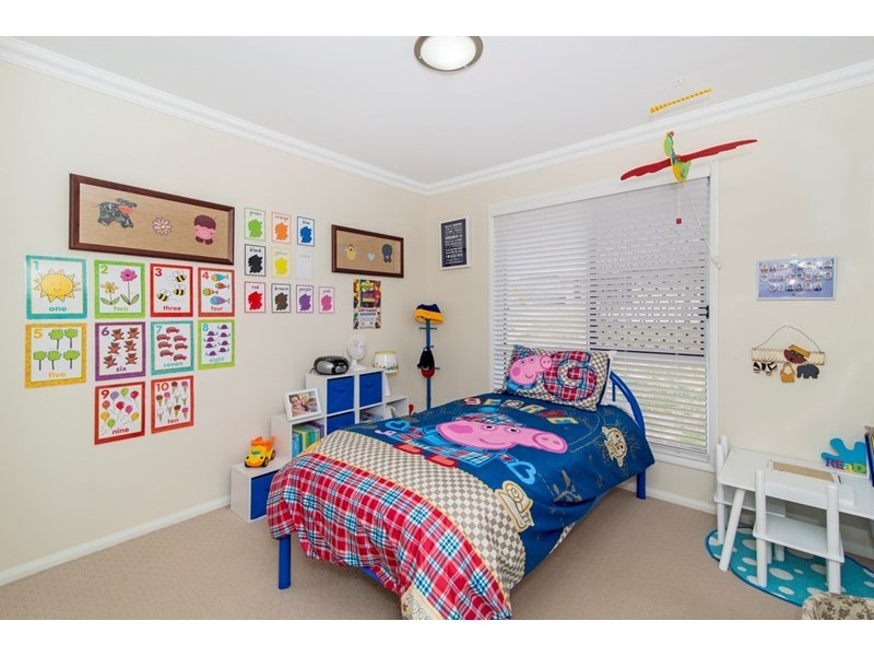 2 Wren Street, Highfields QLD 4352