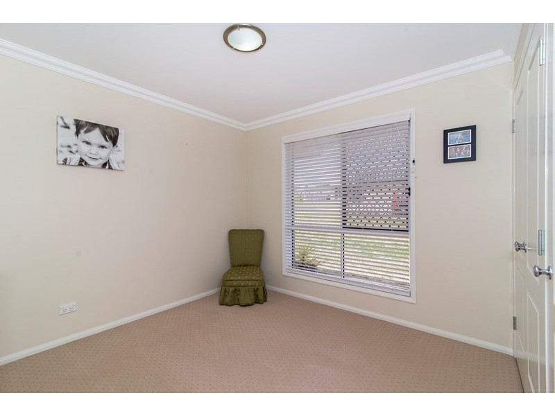 2 Wren Street, Highfields QLD 4352
