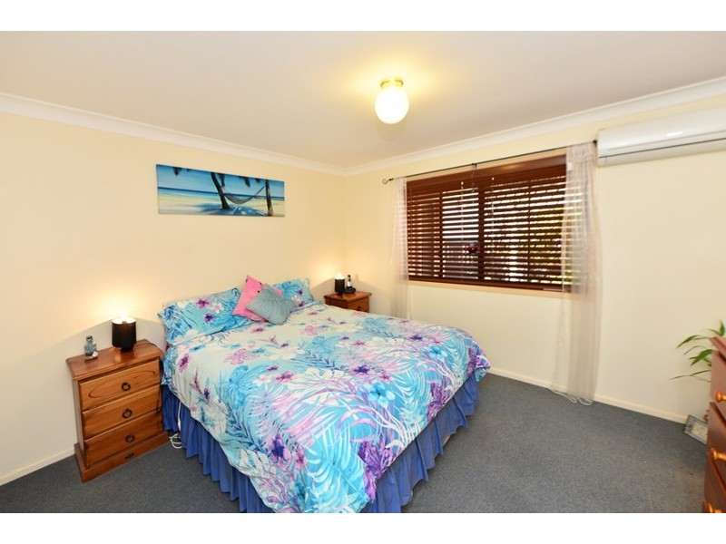 8 Prime Minister Drive, Middle Ridge QLD 4350