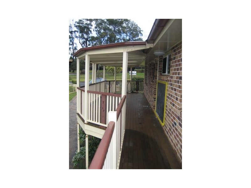 214 Ramsay Street, Middle Ridge QLD 4350