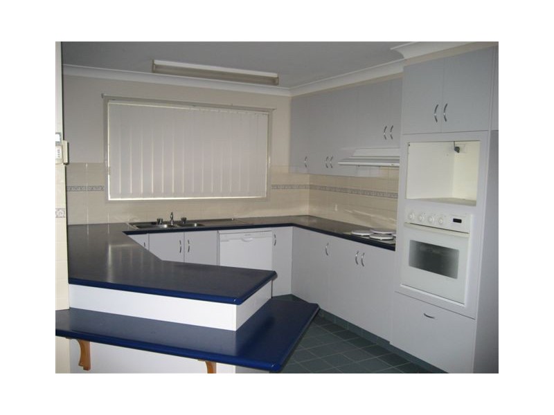 214 Ramsay Street, Middle Ridge QLD 4350