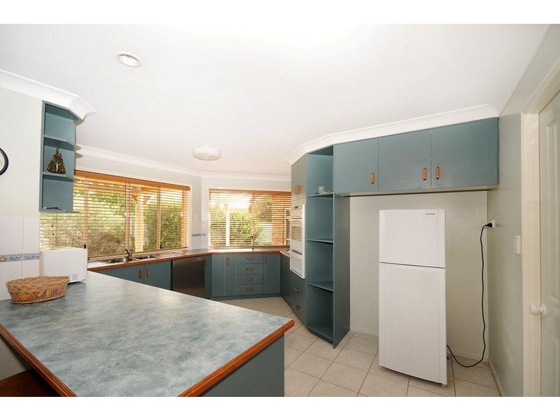 16 Janine Court, Kearneys Spring QLD 4350
