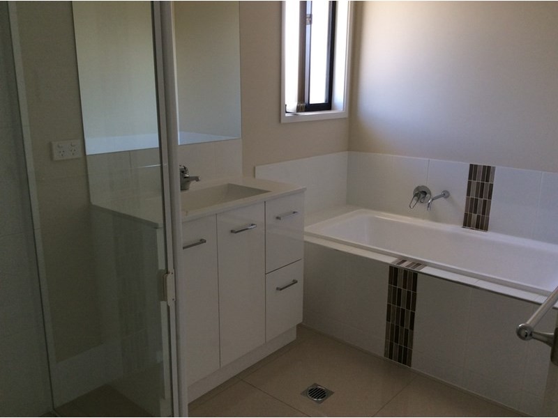 22 Tarcoola Street, Wyreema QLD 4352