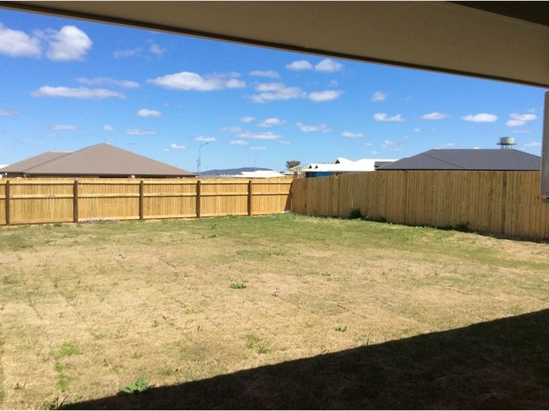 22 Tarcoola Street, Wyreema QLD 4352
