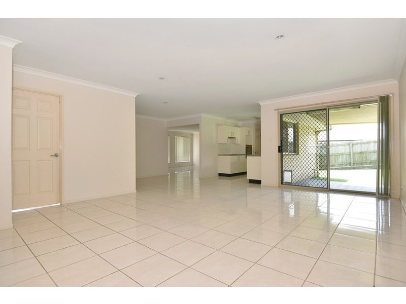 4 Cuttaburra Crescent, Glenvale QLD 4350