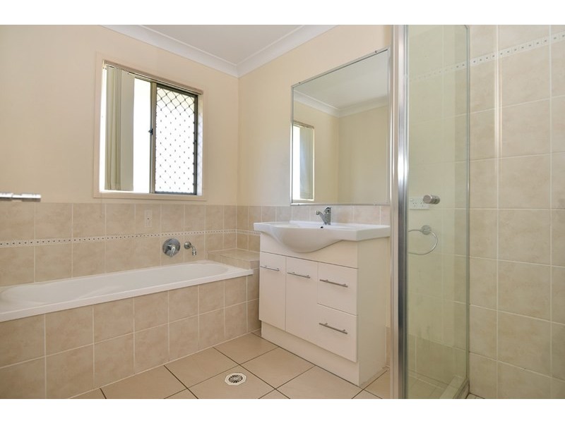 4 Cuttaburra Crescent, Glenvale QLD 4350