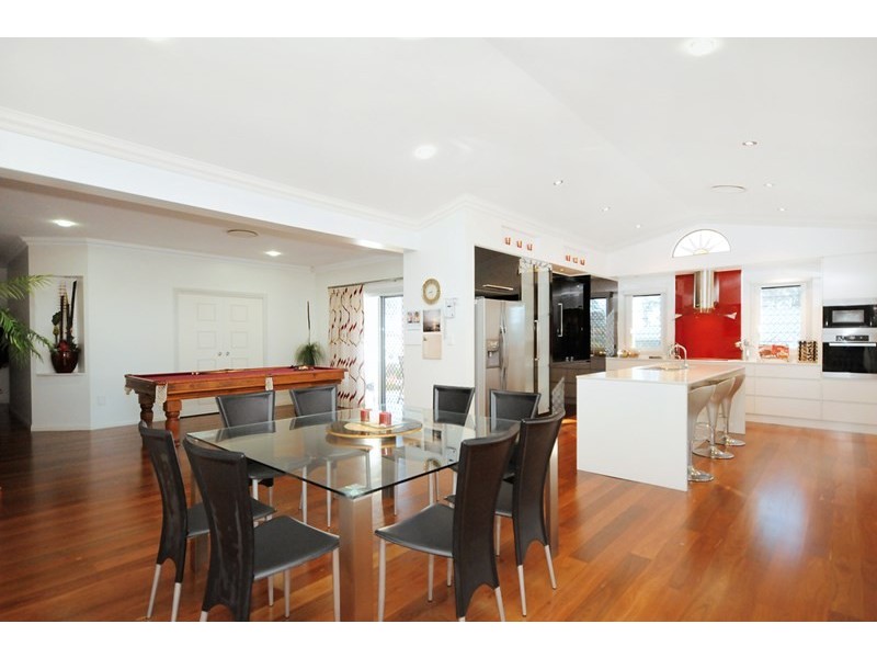 2 Colman Drive, Middle Ridge QLD 4350