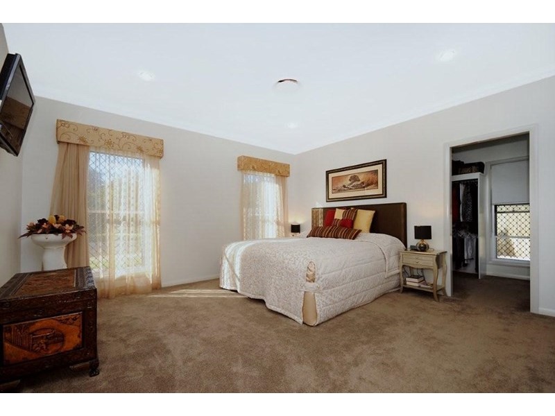 2 Colman Drive, Middle Ridge QLD 4350