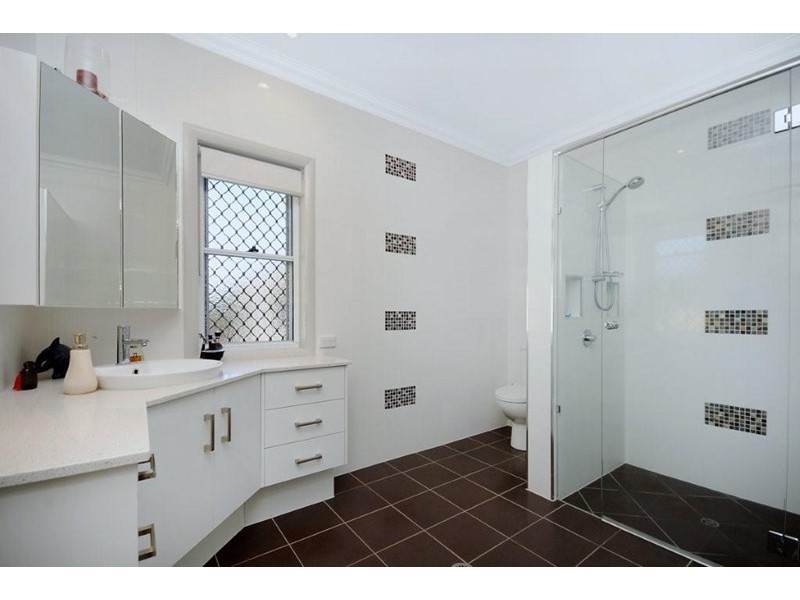 2 Colman Drive, Middle Ridge QLD 4350