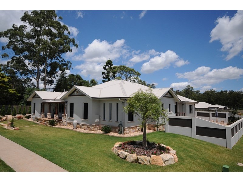 2 Colman Drive, Middle Ridge QLD 4350