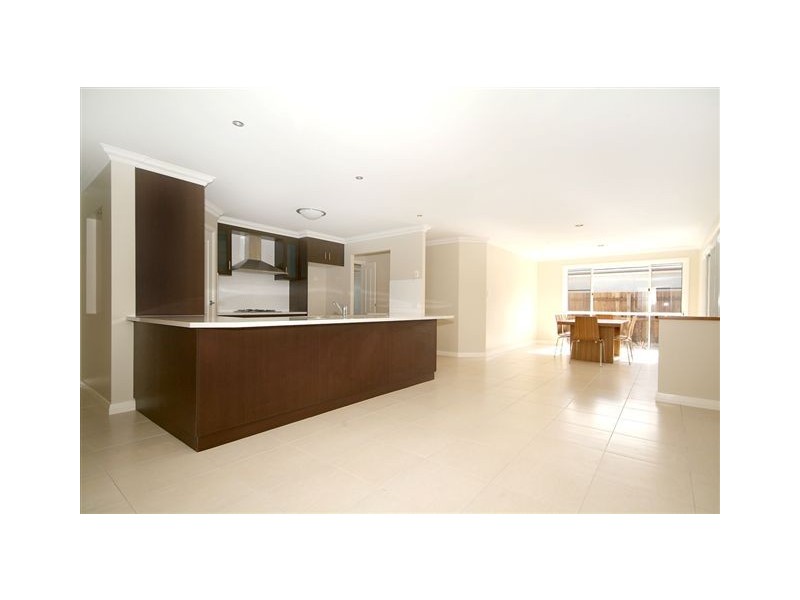 9 Saba Court, Middle Ridge QLD 4350