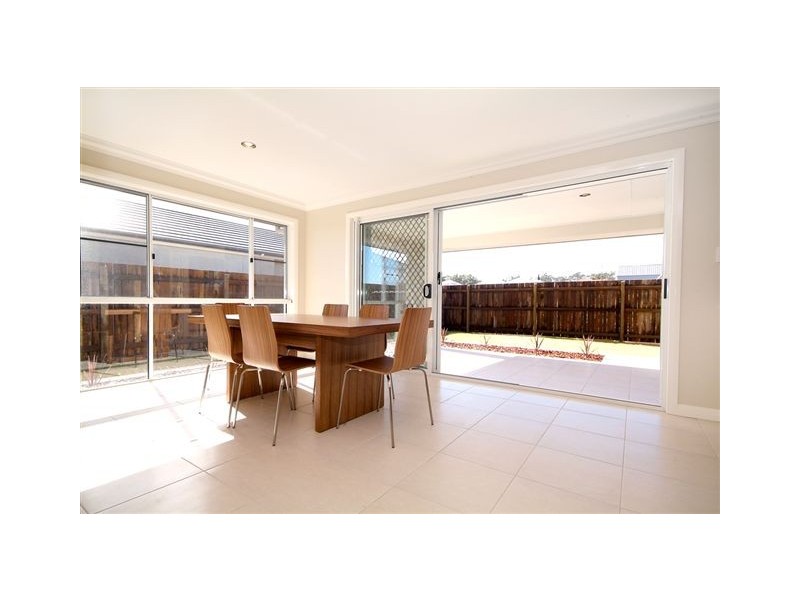 9 Saba Court, Middle Ridge QLD 4350