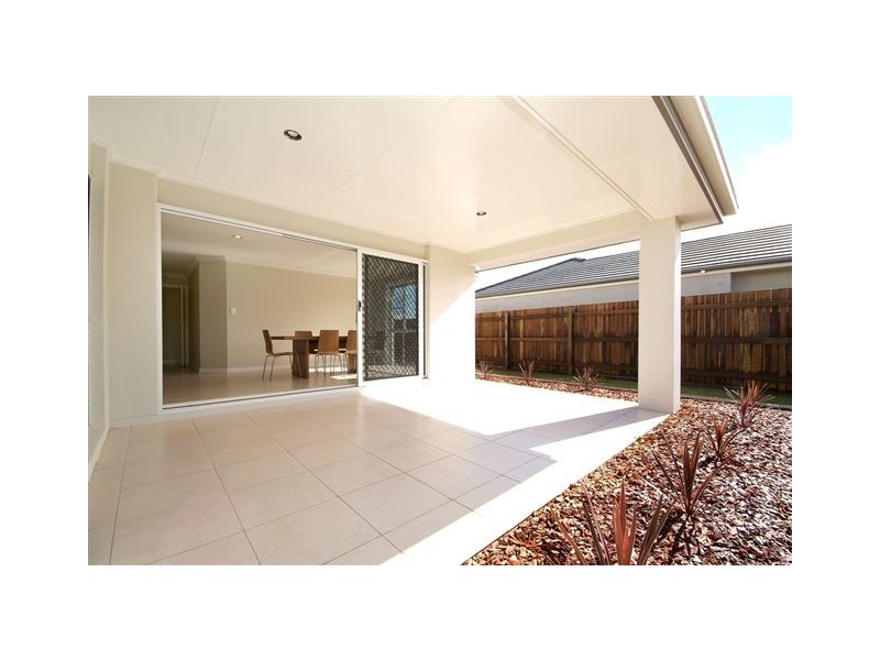 9 Saba Court, Middle Ridge QLD 4350