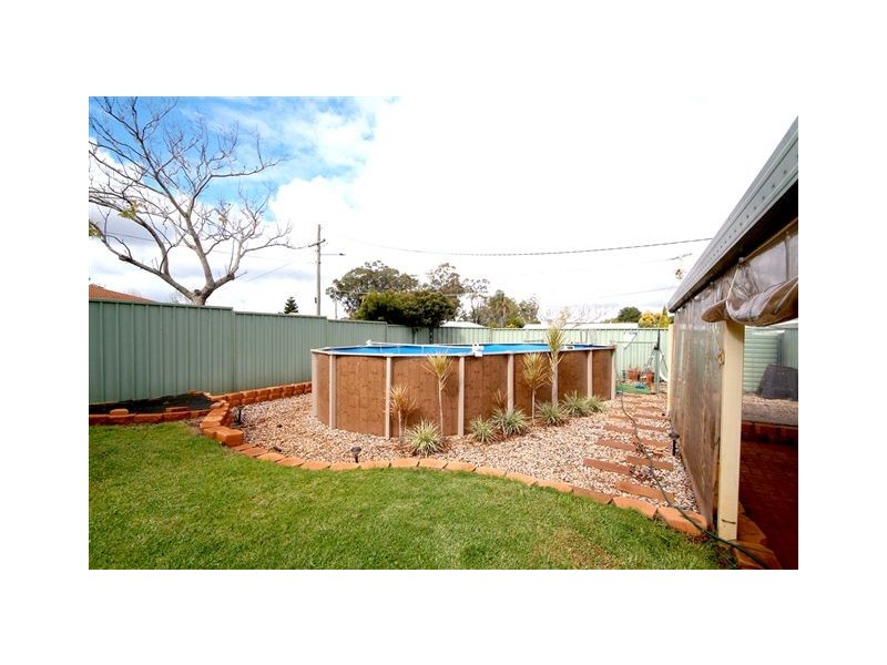 19 Lotus Crescent, Centenary Heights QLD 4350