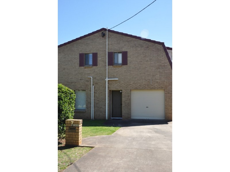 2/7 Garget Street, East Toowoomba QLD 4350