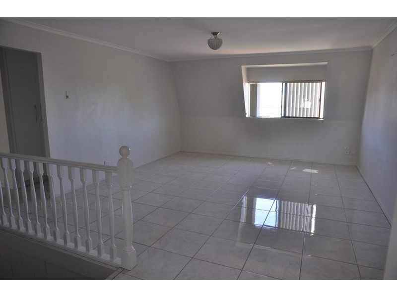 2/7 Garget Street, East Toowoomba QLD 4350