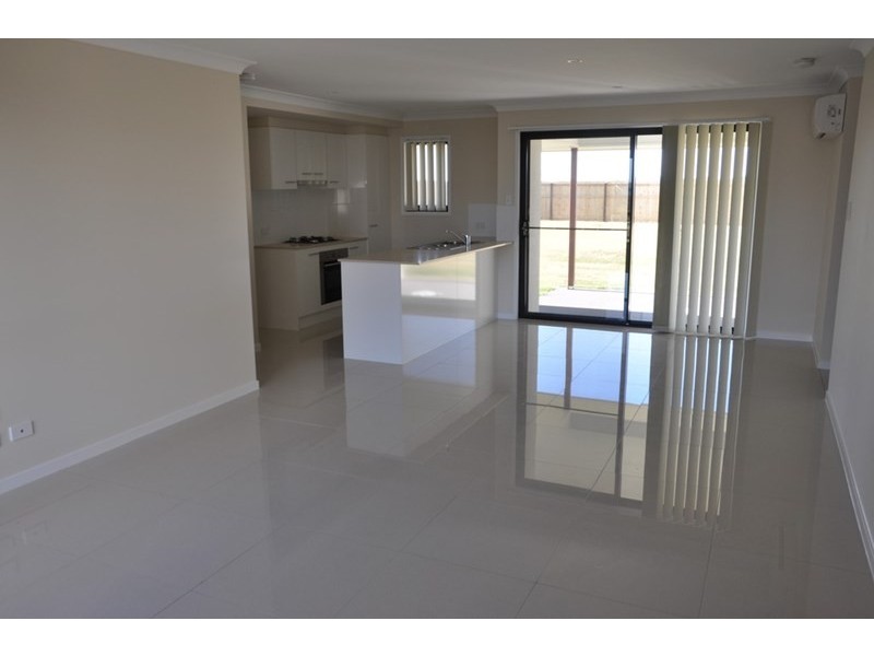 33 Tarcoola Street, Wyreema QLD 4352