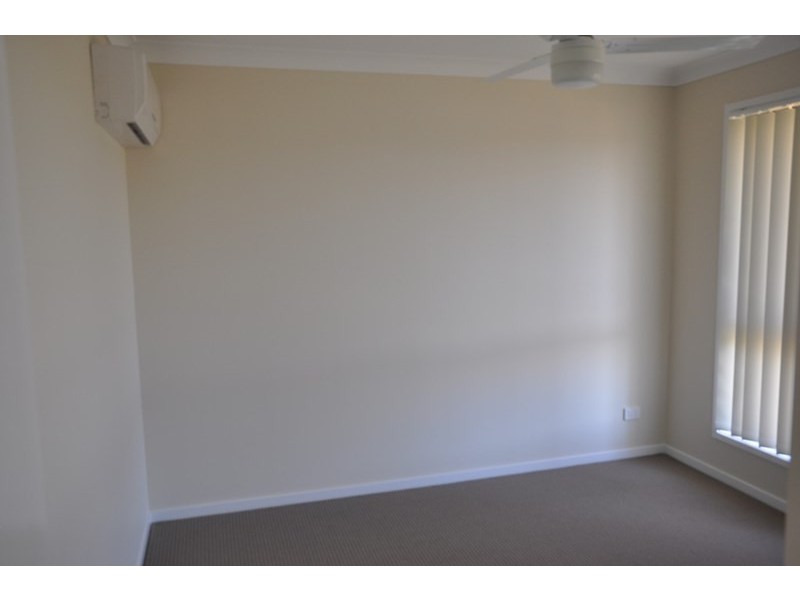 33 Tarcoola Street, Wyreema QLD 4352