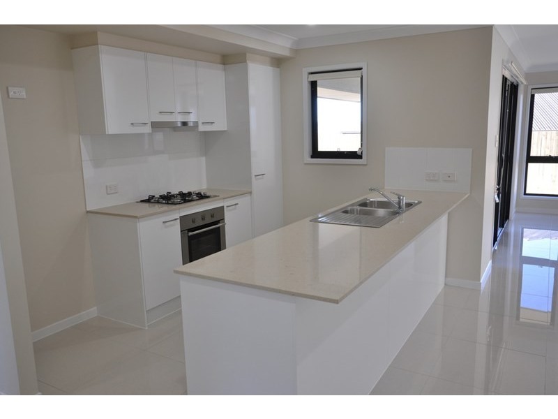 6 Kensei Street, Wyreema QLD 4352