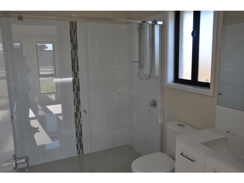 6 Kensei Street, Wyreema QLD 4352