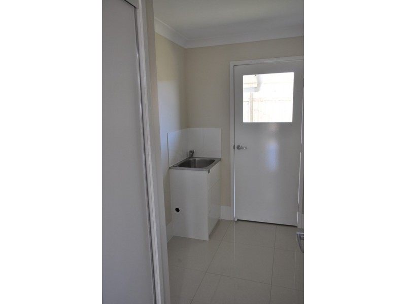 6 Kensei Street, Wyreema QLD 4352