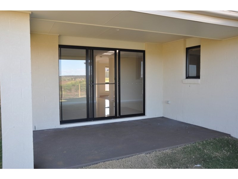 6 Kensei Street, Wyreema QLD 4352