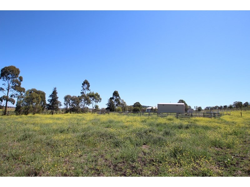 24 Cooks Road, Glencoe QLD 4352