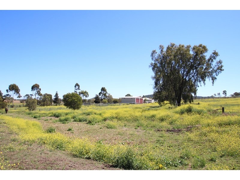 24 Cooks Road, Glencoe QLD 4352