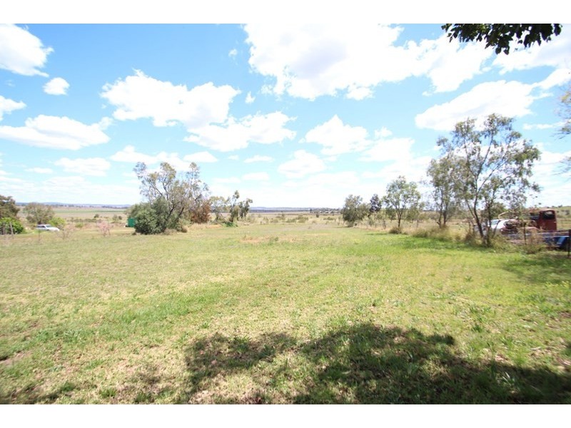 19 Goombungee Road, Kingsthorpe QLD 4400