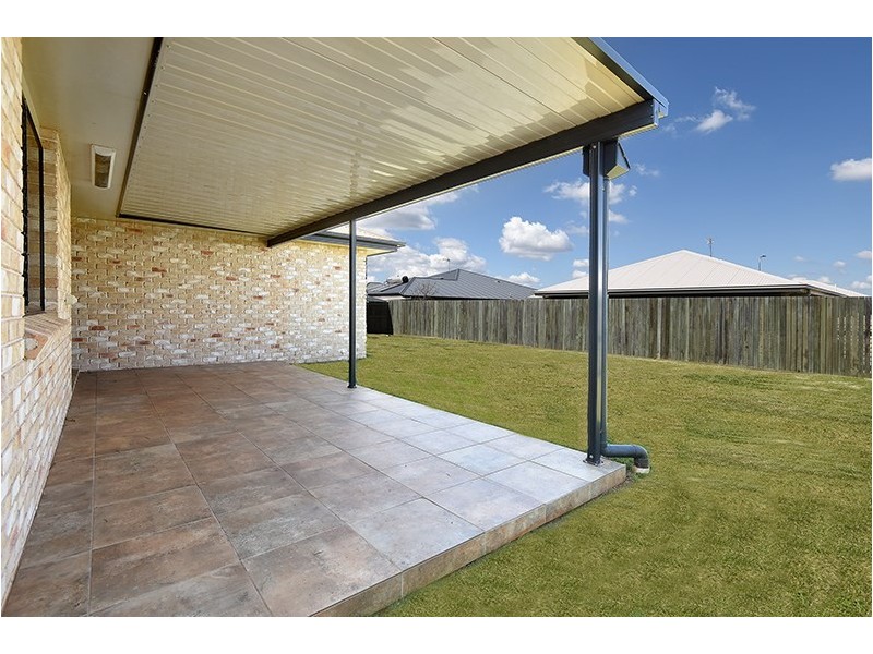 8 Graves Drive, Kearneys Spring QLD 4350