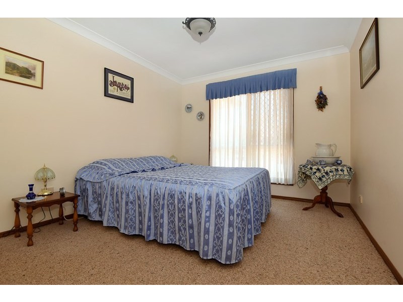 2 Hitzke Crescent, Highfields QLD 4352